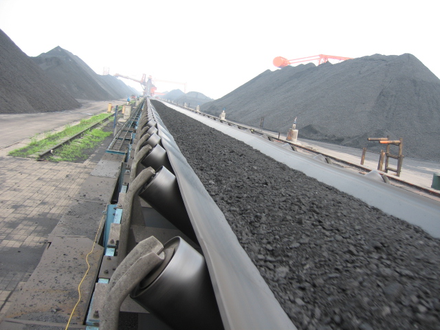 Installation and debugging of conveyor belt